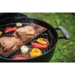 船橋ケイバ ハートビートBBQバーベキューガーデンでレンタル使用できる蓋つきの厚いお肉が焼けるケトル